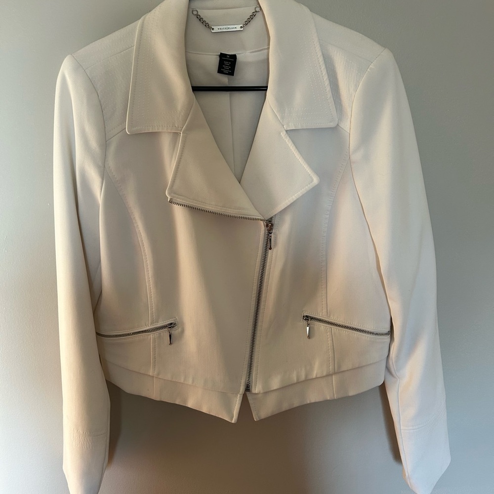 White House Black Market Cream Blazer